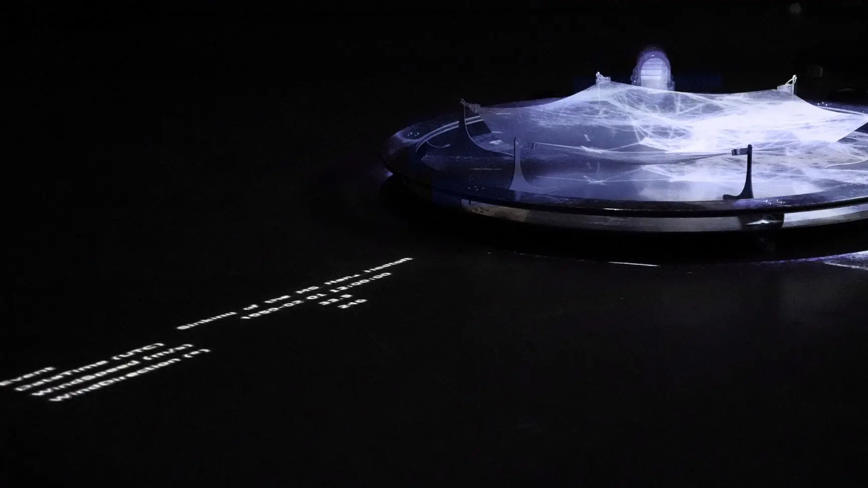 Detail of the ring structure and drive unit with projected light